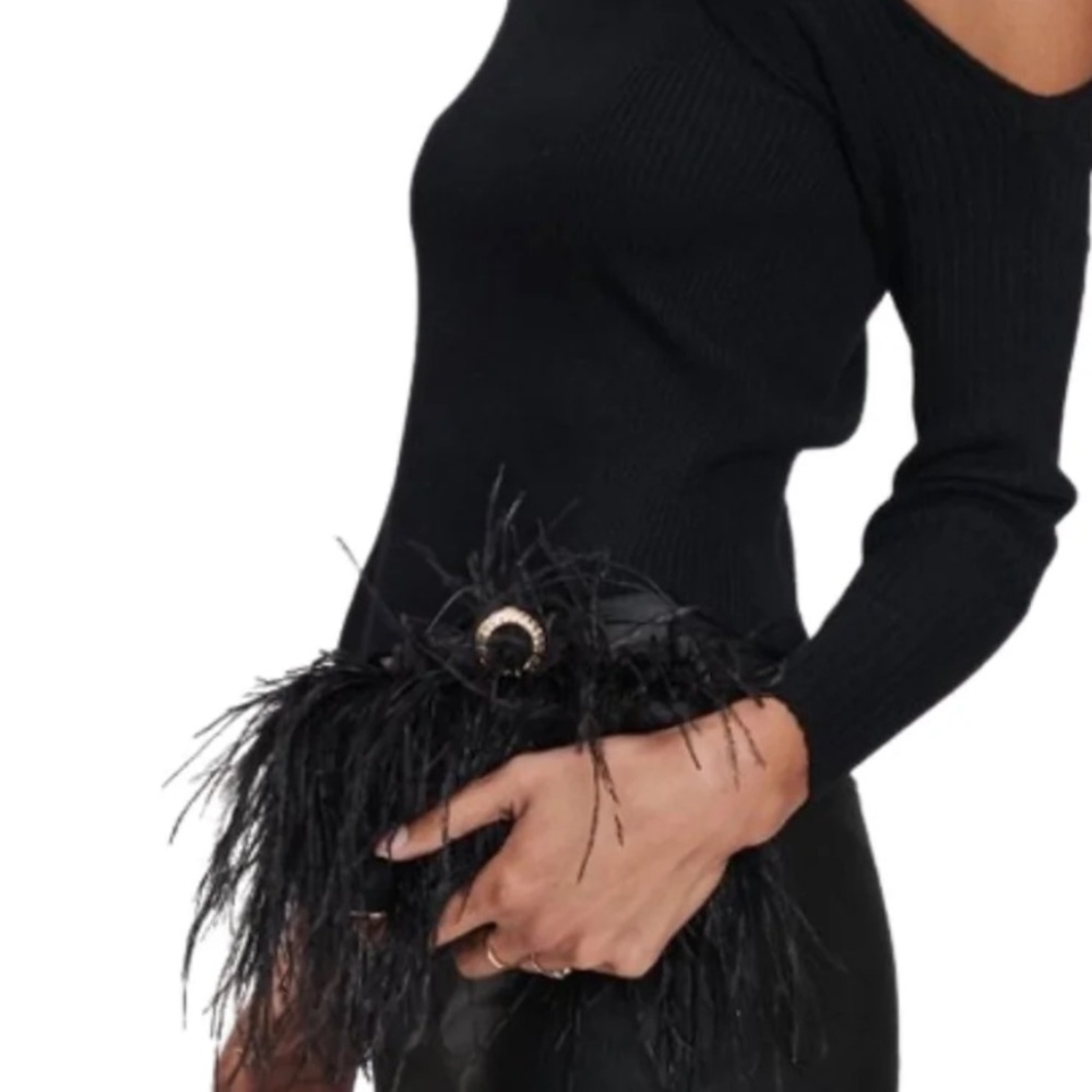 Red Harlow Feather Evening Bag - Picture 5 of 5